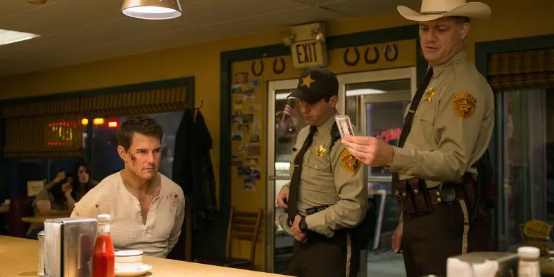 JACK REACHER: NEVER GO BACK Trailer