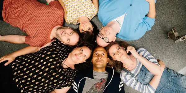 DON’T THINK TWICE Trailer DON’T THINK TWICE Trailer