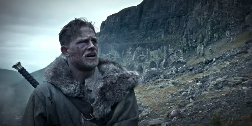 KING ARTHUR: LEGEND OF THE SWORD Trailer