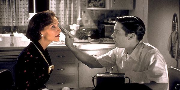 PLEASANTVILLE: A Surreal Tribute To The Golden Age Of Television