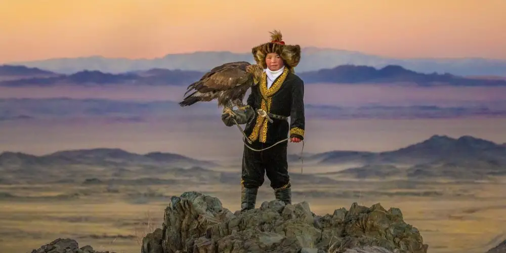 THE EAGLE HUNTRESS Trailer