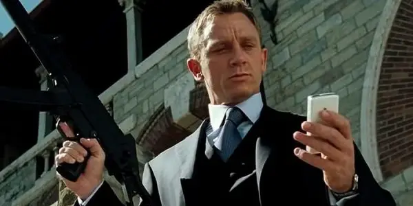 10 Years of CASINO ROYALE: The Girl On The Train