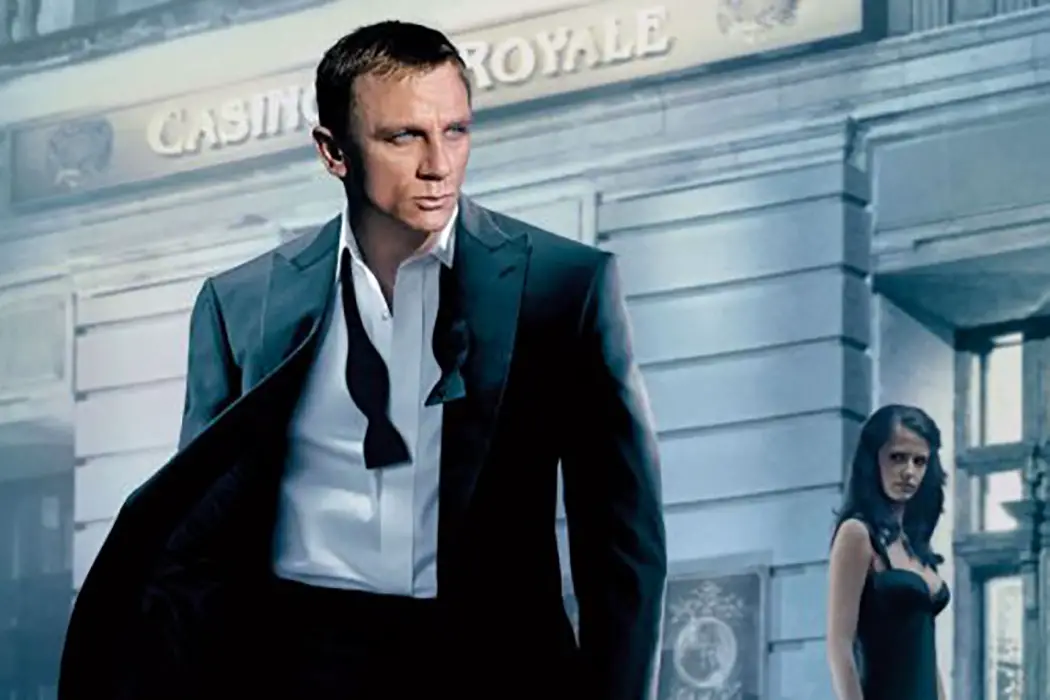 10 Years of CASINO ROYALE: The Girl On The Train