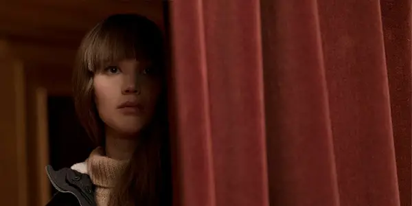 RED SPARROW: A Sultry, Seductive Star Vehicle In Which Jennifer Lawrence Soars RED SPARROW: A Sultry, Seductive Star Vehicle In Which Jennifer Lawrence Soars