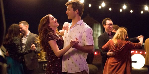 SET IT UP: Zoey Deutch & Glen Powell To The Rescue