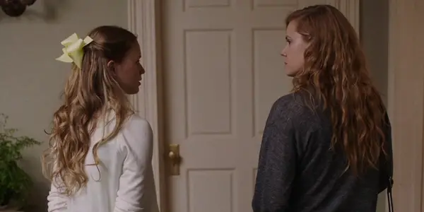 SHARP OBJECTS "Vanish" (S1E1): Strong Season Premiere SHARP OBJECTS "Vanish" (S1E1): Strong Season Premiere