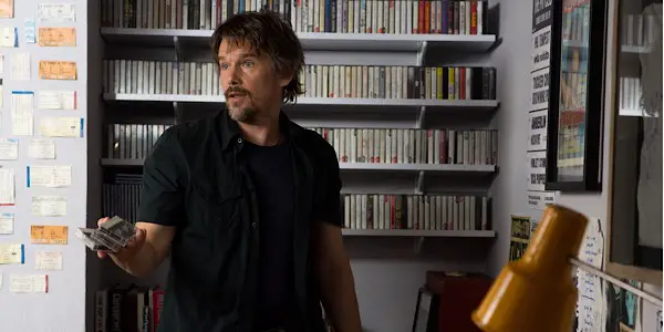 JULIET, NAKED: A Luke Warm But Serviceable Romantic Dramedy JULIET, NAKED: A Luke Warm But Serviceable Romantic Dramedy