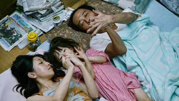 SHOPLIFTERS: A Beautiful Portrait of a Poverty Stricken Family