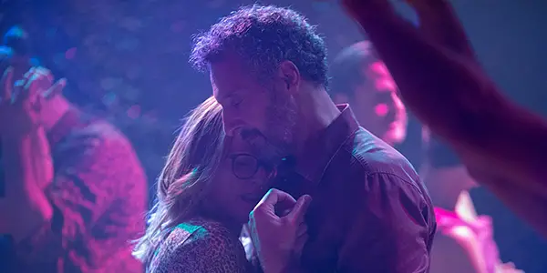 GLORIA BELL: Julianne Moore Delivers A Dazzling Performance GLORIA BELL: Julianne Moore Delivers A Dazzling Performance