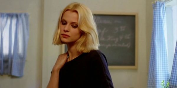 Revisiting PARIS, TEXAS: How Wim Wenders Deconstructs Fragmented Memories Revisiting PARIS, TEXAS: How Wim Wenders Deconstructs Fragmented Memories