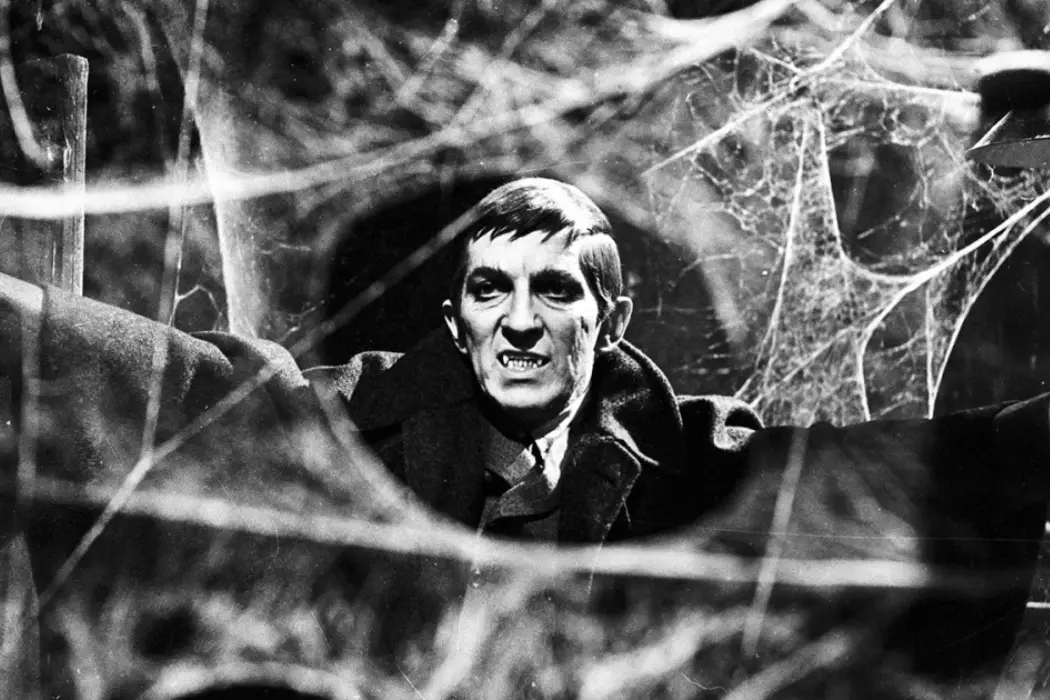 MASTER OF DARK SHADOWS: Engaging Tribute to TV Auteur Dan Curtis