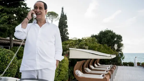 LORO: Silvio Berlusconi Biopic Is Bunga-Bunga-Brilliant LORO: Silvio Berlusconi Biopic is Bunga-Bunga-Brilliant
