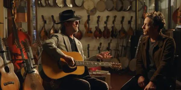 ECHO IN THE CANYON: A Fitting Homage To The Epicenter of The '60s Folk Rock Scene ECHO IN THE CANYON: A Fitting Homage To The Epicenter of The '60s Folk Rock Scene