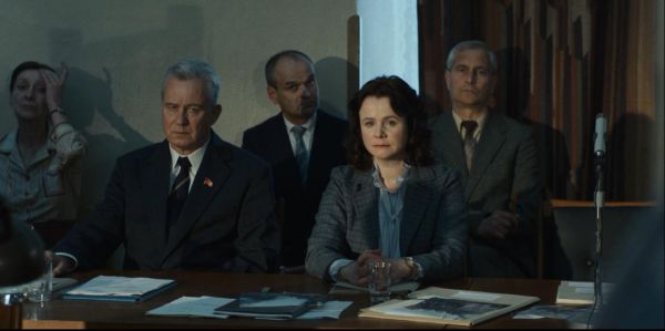 CHERNOBYL (S1E5) "Vichnaya Pamyat": The Beginning Of The End CHERNOBYL (S1E5) "Vichnaya Pamyat": The Beginning Of The End