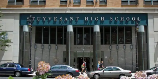 IN THE SHADOW OF THE TOWERS: STUYVESANT HIGH ON 9/11: The Children of September 11th Speak