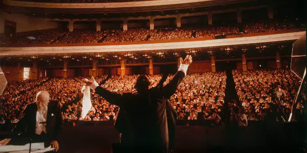 DISTANT HARMONY: PAVAROTTI IN CHINA: Oscar Winner DeWitt Sage & The Trip Of A Lifetime DISTANT HARMONY: PAVAROTTI IN CHINA: Oscar Winner DeWitt Sage & The Trip Of A Lifetime