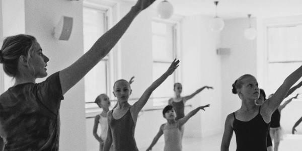 FRANCES HA and How To Navigate Your 20s FRANCES HA and How To Navigate Your 20s