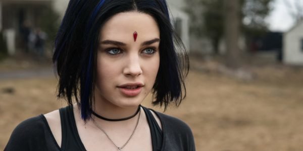 Titans S2E1: A Bumpy But Promising Continuation For DC’s Young Heroes Titans S2E1: A Bumpy But Promising Continuation For DC’s Young Heroes