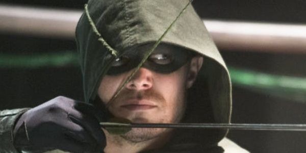 ARROW (S8E1) "Starling City": The Beginning of the End