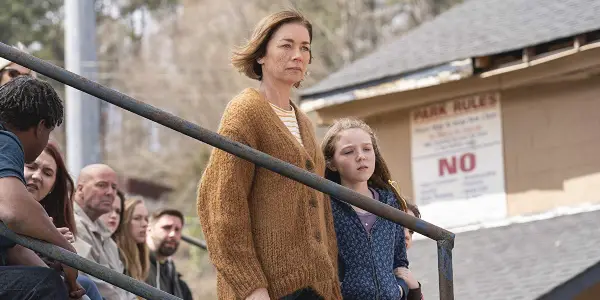 THE OUTSIDER (S1E1,2) "Fish In A Barrel" & "Roanoke": Not Your Ordinary Stephen King Story THE OUTSIDER (S1E1,2) "Fish in a Barrel" & "Roanoke": Not Your Ordinary Stephen King Story
