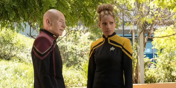 STAR TREK: PICARD (S1E3) "The End Is The Beginning": We Have Lift Off STAR TREK: PICARD (S1E3) "The End Is The Beginning": We Have Lift Off