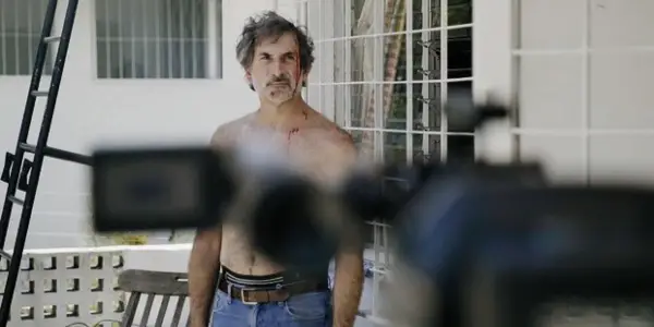 EL FATHER PLAYS HIMSELF: A Raw and Vulnerable Documentary that is Not to Be Missed