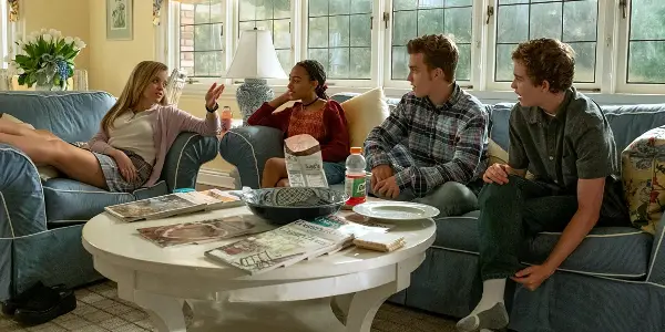LITTLE FIRES EVERYWHERE Season 1: Motherhood And Privileges Set Suburban Life On Fire LITTLE FIRES EVERYWHERE Season 1: Motherhood And Privileges Set Suburban Life On Fire