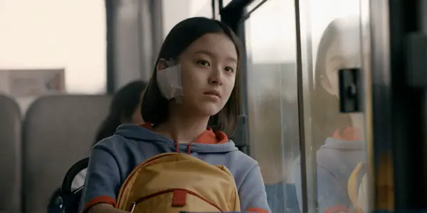 HOUSE OF HUMMINGBIRD: The Girlhood Gaze HOUSE OF HUMMINGBIRD: The Girlhood Gaze