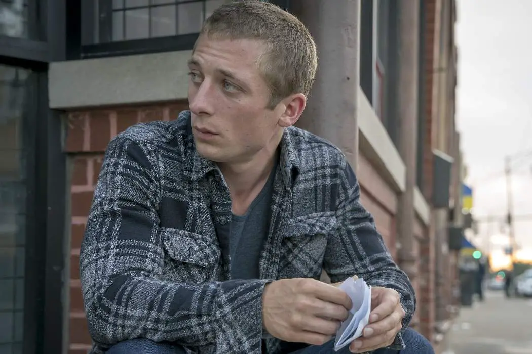 "I'm Drawn To The Kind Of Characters That Tend To Be A Little Bit Explosive" Interview With Actor Jeremy Allen White of THE RENTAL