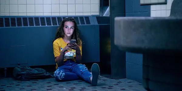 LES NÔTRES: Girlhood, Interrupted LES NÔTRES: Girlhood, Interrupted