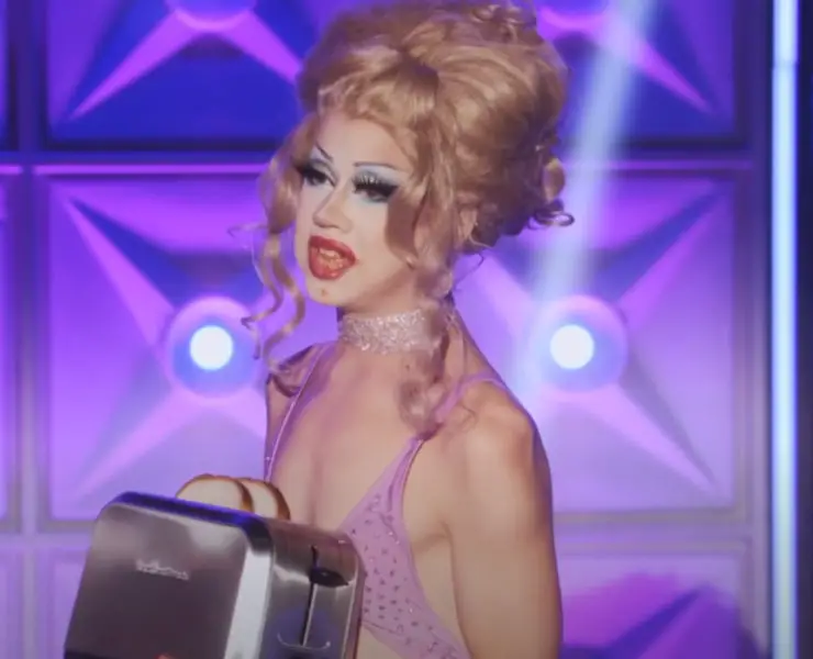 RUPAUL'S DRAG RACE S14E1 "Big Opening No. 1": It's A Happy Ru Year With Another Split Premiere