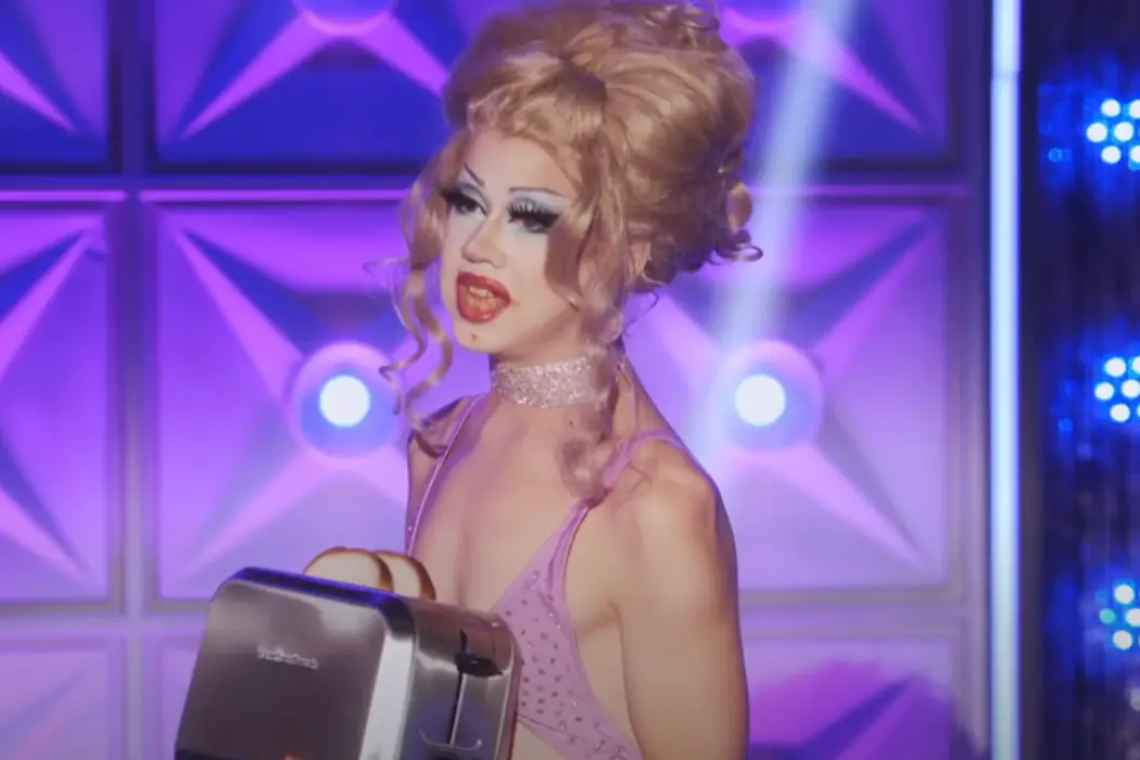 RUPAUL'S DRAG RACE S14E1 "Big Opening No. 1": It's A Happy Ru Year With Another Split Premiere