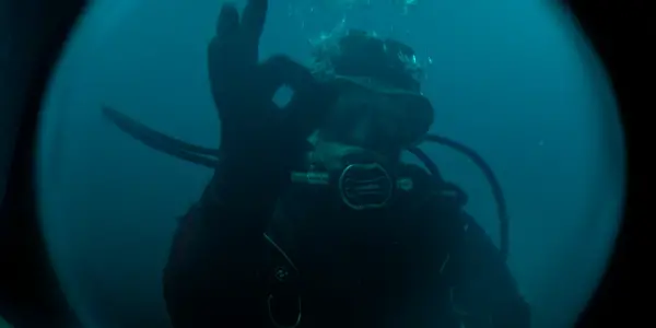 NO WAY UP Represents The Democratization Of Bad Underwater Thrillers