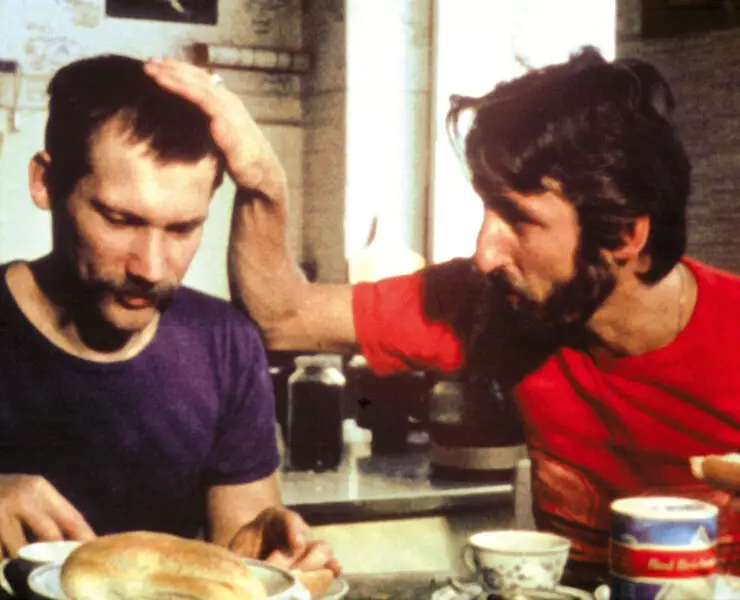 TAXI ZUM KLO: A Refreshingly Candid Gay Feature About Living Two Lives